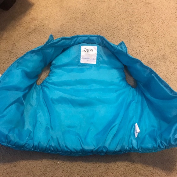 Puffer Vest - Picture 2 of 3